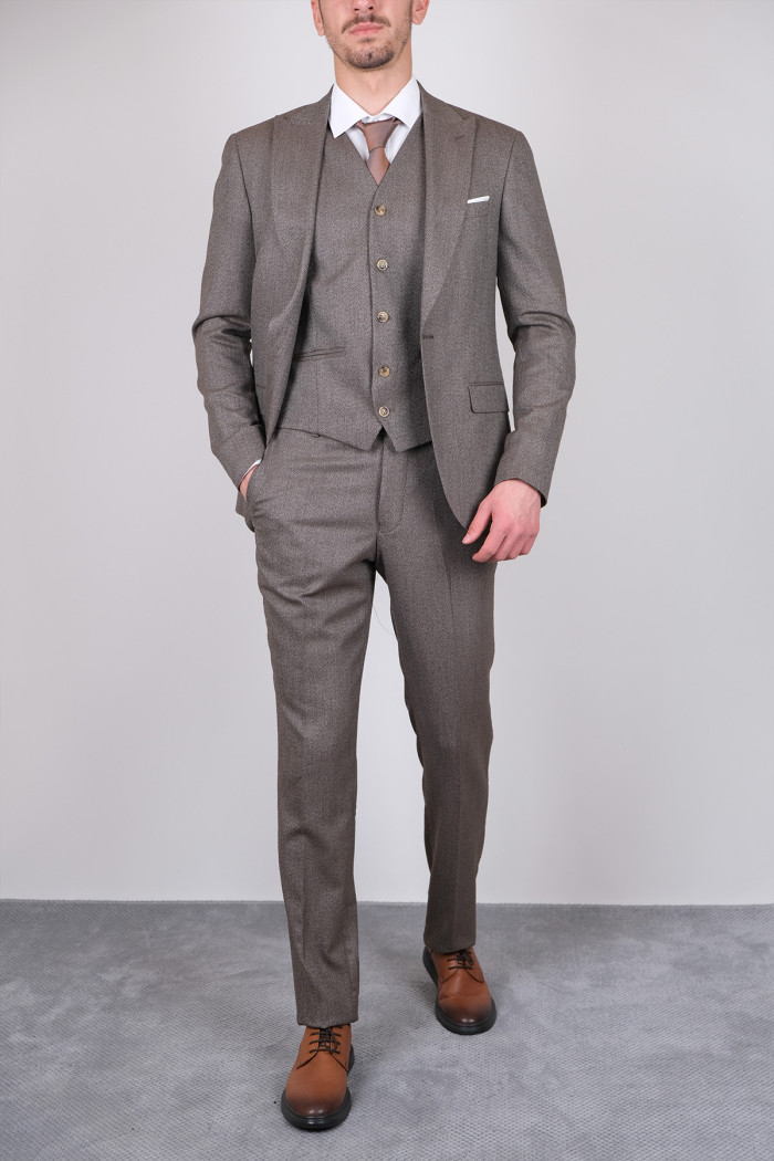 Slim Fit Erkek Armürlü Yelekli Sivri Yaka Takım Elbise