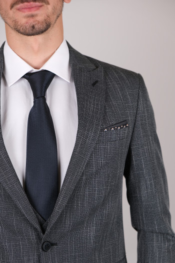 Extra Slim Fit Erkek Kırçıllı Desen Sivri Yaka Yelekli Takım Elbise