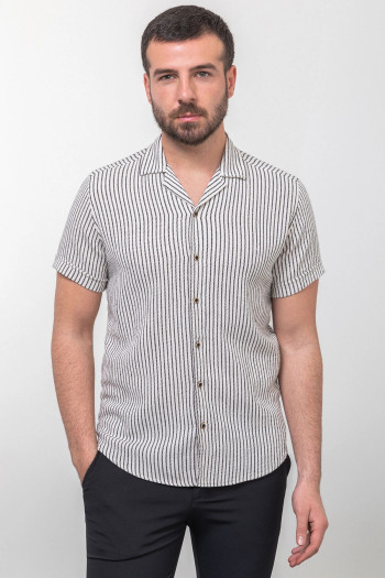 Slim Fit Erkek Apaç Yaka Çizgili Kısa Kol Gömlek Beyaz
