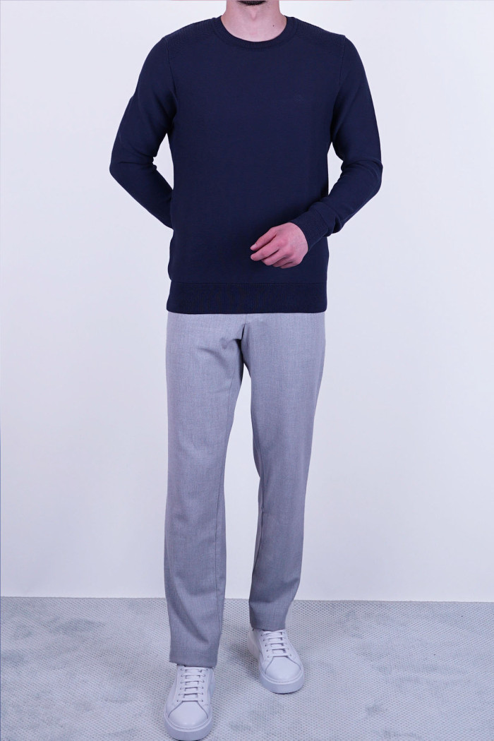 Slim Fit Erkek Dokulu O Yaka Triko Kazak Lacivert