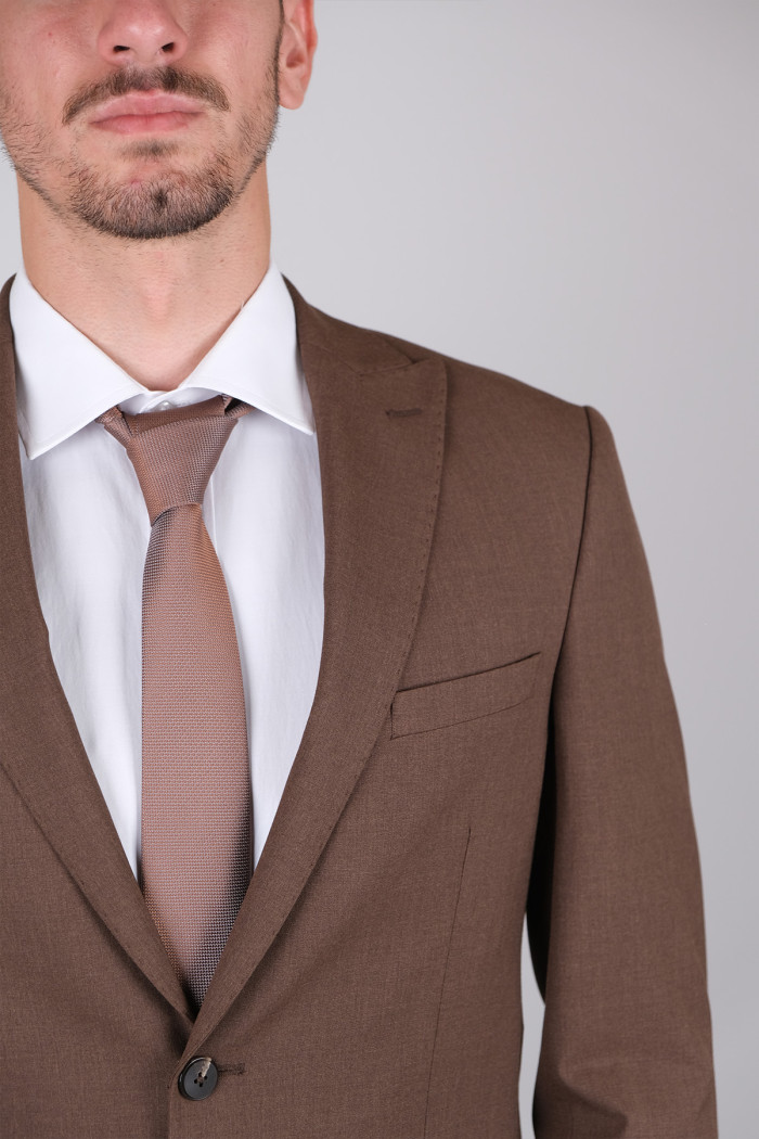 Slim Fit Erkek Sivri Yaka Yeleksiz Klasik Takım Elbise Kahverengi