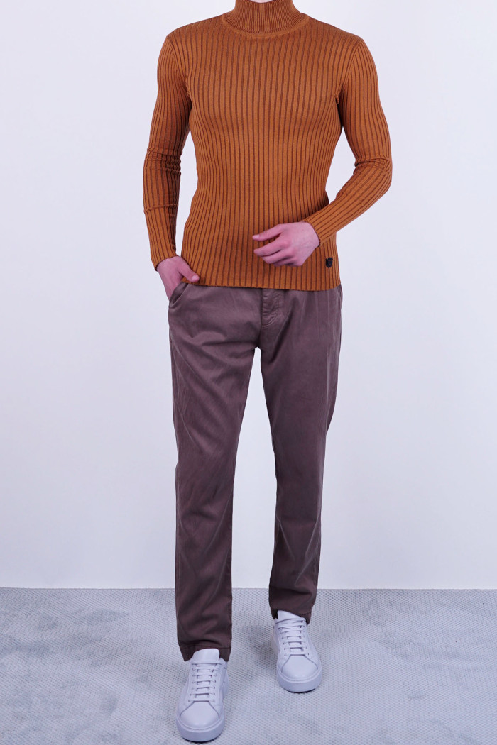 Extra Slim Fit Erkek Çizgi Desen Tam Boğazlı Triko Camel