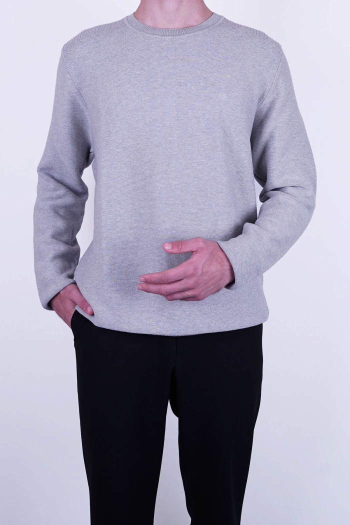 Slim Fit Erkek Dokulu O Yaka Triko Kazak Gri
