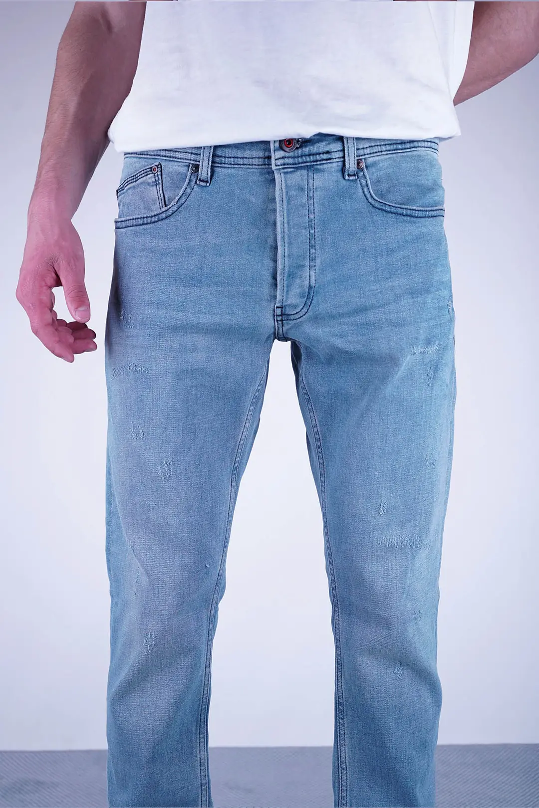 Slim Fit Erkek Taşlamalı Daralan Paça Kot Pantolon 3