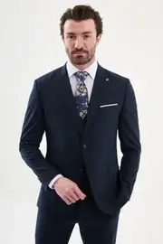 Slim Fit Erkek Sivri Yaka Yelekli Çift Düğme Takım Elbise 1