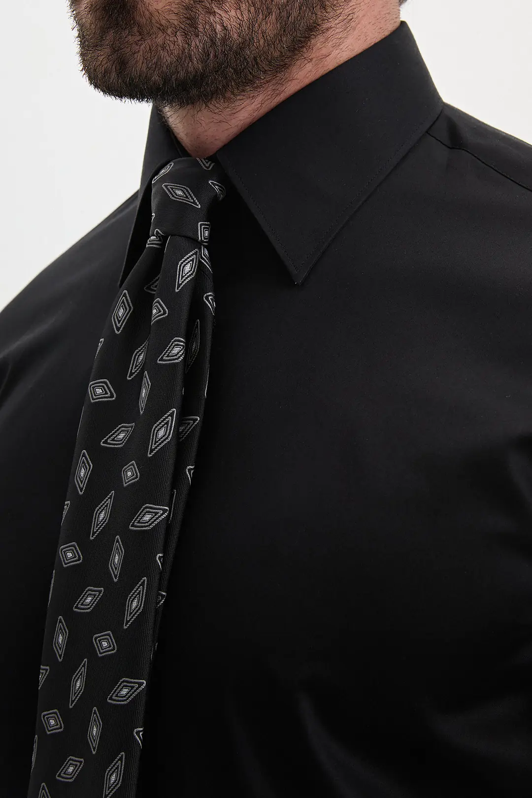 Slim Fit Erkek Geniş Yaka Düz Kumaş Pamuk Saten Gömlek  5